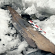 Imagen para el artículo titulado Encuentran unos esquíes de madera de hace 1.300 años perfectamente conservados bajo el hielo
